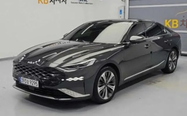 중고차매매사이트순위 K8 하이브리드 시그니처 매물 사진 13 - 2022/07 99,999km